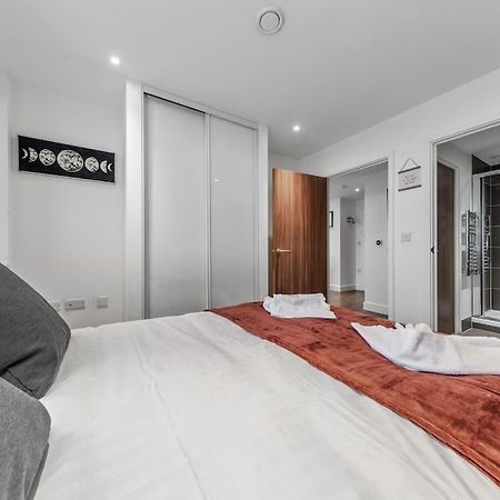 New Apartment 20 Mins From Waterloo London Bp36 Zewnętrze zdjęcie