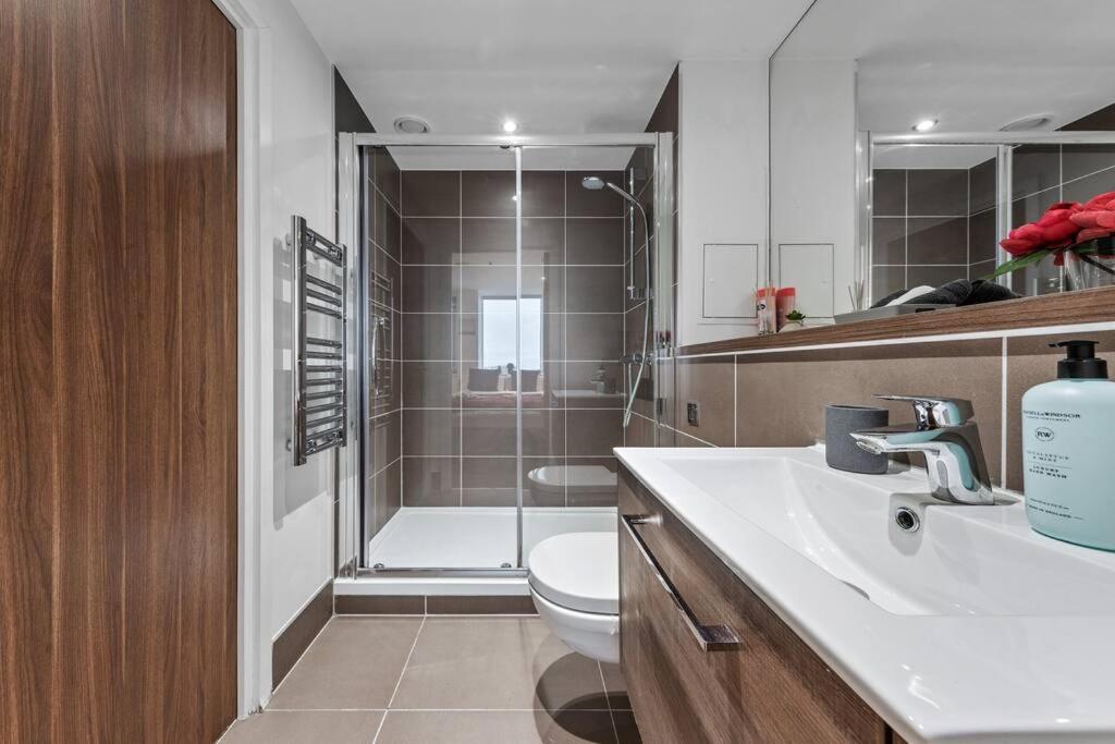 New Apartment 20 Mins From Waterloo London Bp36 Zewnętrze zdjęcie